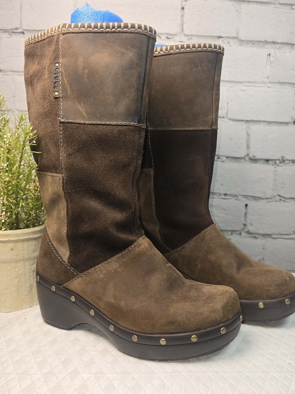 Crocs Cobb,er studded brown leather patchwork mid calf clog boots womens 7